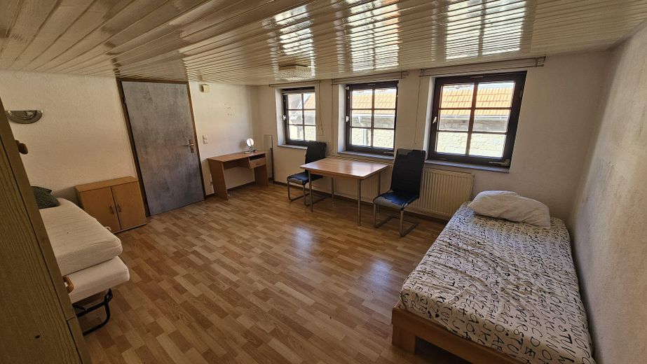 Kapitalanlage Niedernhall 12,3 - 14,2 % Rendite ! Steuerfrei ! – OG Zimmer 2