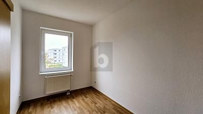 ALTERSGERECHT MIT BALKON – 1744886570_92c6a8.jpg