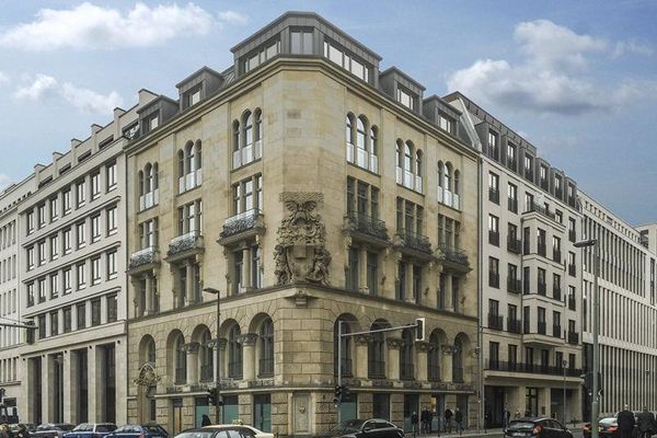Corner retail space in a prime location – Berlin Mitte