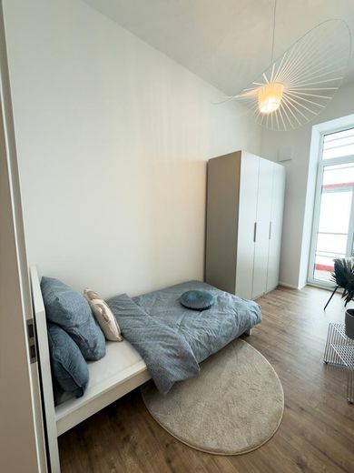 NEW 4-person shared apartment | TOP room in a shared apartment in Nuremberg | High-quality furnishings with balcony – Photo 1