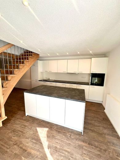 Appartement exceptionnel de 2 pièces « duplex/sous-sol » dans une maison KfW 55 fraîchement rénovée – Photo 3