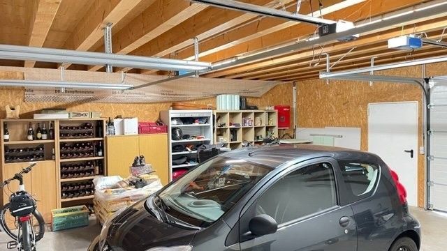 Garage .jpg