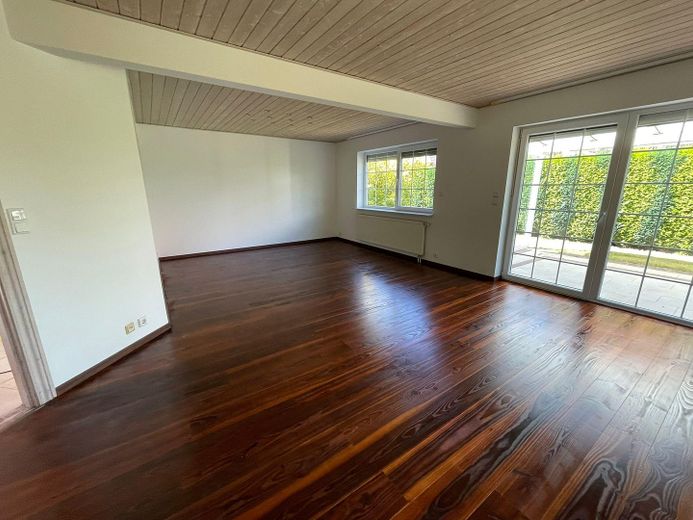Reinbek-Schönningstedt’te şık ve bakımlı müstakil ev – Wohnzimmer