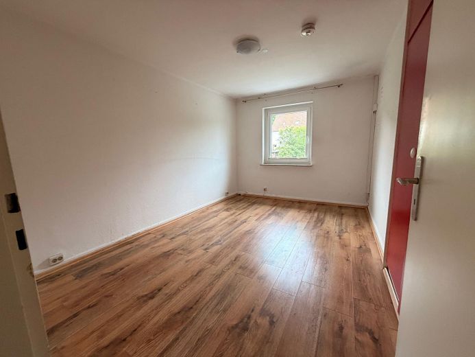 Reihenhaus mit Garten & Dachausbau-Potenzial – 4 Zimmer, provisionsfrei | Goslar - Georgenberg – Schlafzimmer 2