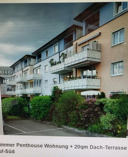 HausrückseiteBalkone