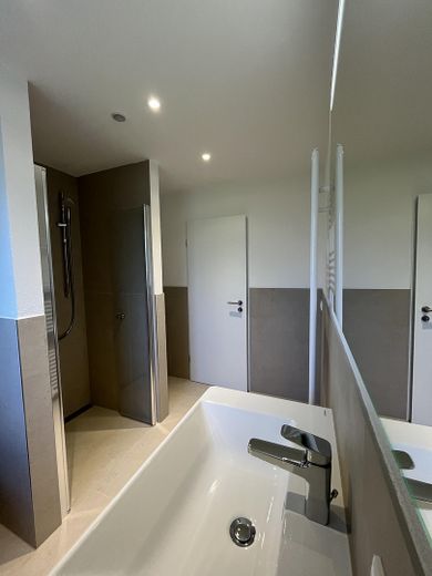 Vollständig renovierte 3-Zimmer-Wohnung – Foto 11