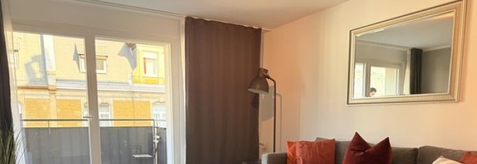 EERSTE BEWONING: 2 kamers, volledig nieuw ingericht appartement met balkon