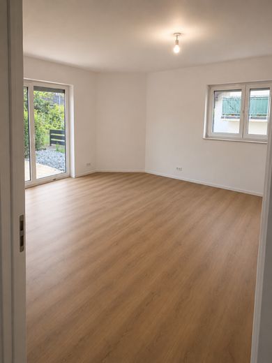 Puderbach'ta kiralık 3 odalı daire (88m²) teraslı, şu anda yenileniyor – Wohnzimmer (Planbild)