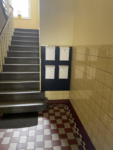 Großzügige 4 Zimmer Wohnung in attraktiver Lage am Dortmunder Hafen – Treppenhaus