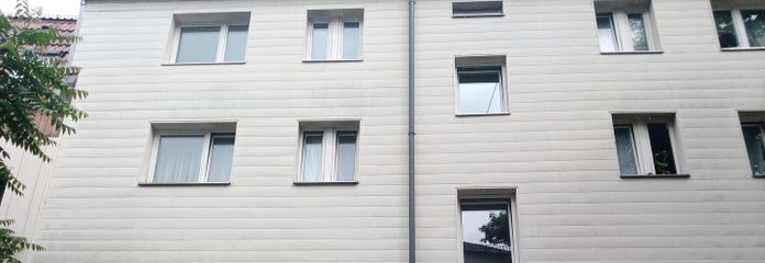 Schöne helle 1-Zimmer Wohnung in 2 Obergeschoss