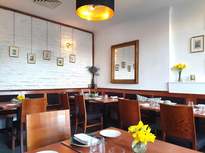 Fully equipped restaurant space in Kollwitzkiez – ready to launch your concept immediately – Photo 1