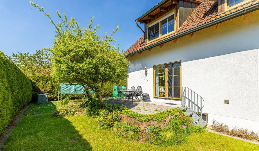 Terrasse/Garten EG klein