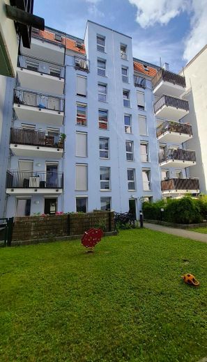 3-Zimmer-Neubauwohnung in Friedrichshain Bezugsfrei ab November 2026 – Innenhof