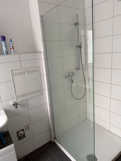 Appartement 2 pièces avec balcon – Duschbad