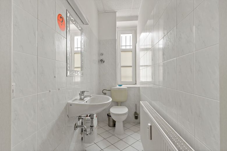 Attraktive Gewerbefläche in Leuna! – Toilette
