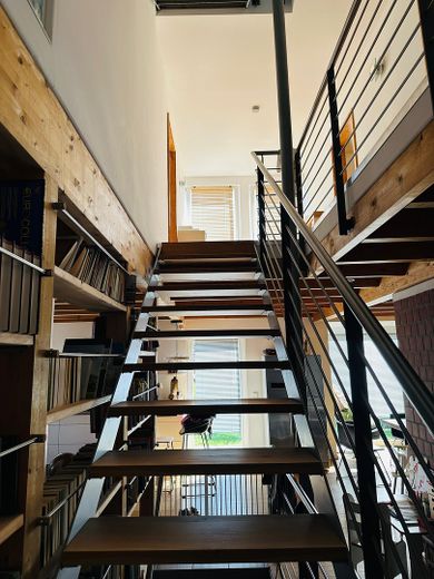 Mehr Raum fürs Leben in Landshut – individuelles Architektenhaus im MünchnerVerkehrsVerbund – Innentreppe