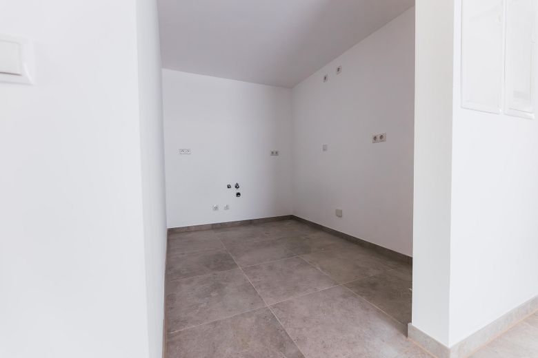 Praxis- oder Gewerbeimmobilie 49m² in Buckau – frisch-sanierter Erstbezug – Küche