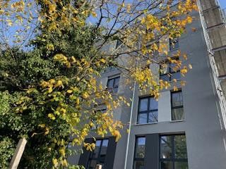 Neubau - helle 1-Zi Whg, voll eingerichtet + vollmöbliert, Bad mit Fenster - ab 12/26 provisionsfrei – Außenansicht