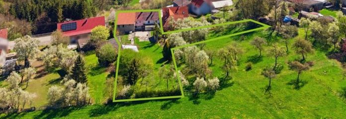 360° | Über 2.400 m² Grundstück bei Ehingen - Haus mit Scheune