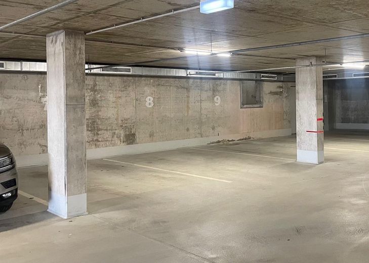 Privater Tiefgaragenstellplatz