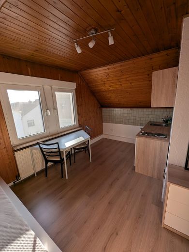 1-kamerappartement in het hart van Budenheim met directe verbinding naar de universiteit – Foto 2