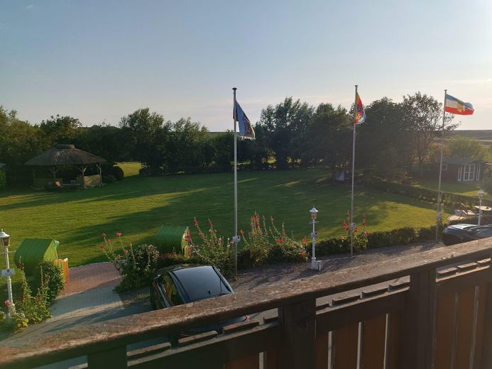 Acquistare una casa – hotel incluso! Appartamento di 140 m² + hotel + terreno di 8.907 m² – Foto 4