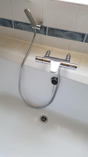Badewannenarmatur