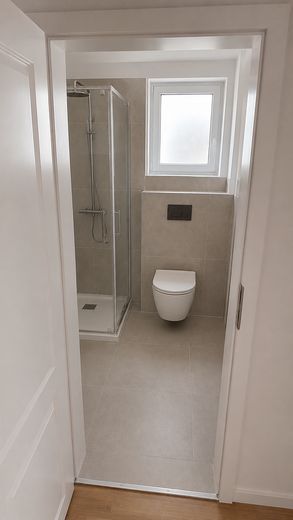 Prima locazione in appartamento di 3 locali con balcone e cucina dopo ristrutturazione – Foto 6