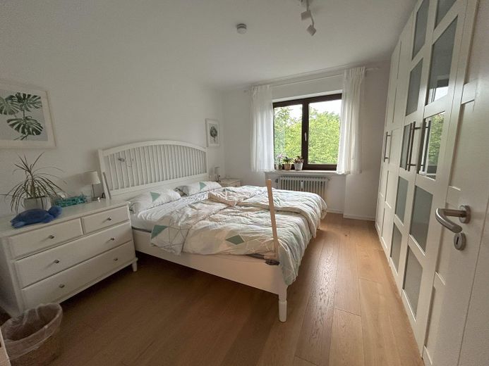 Schlafzimmer (Eltern)