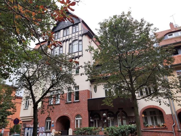 Bezugsfreie, provisionsfreie 2-Zimmer-Wohnung in Giebichenstein – Umbau auf 3 Zimmer möglich – फोटो 1