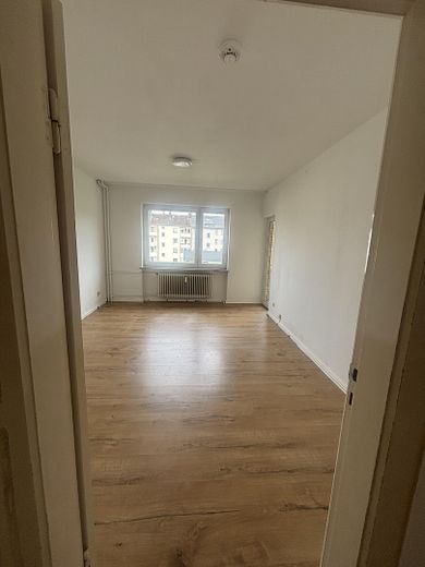 WG-geeignete 3,5-Zimmer-Wohnung in Uni-Nähe – फोटो 24