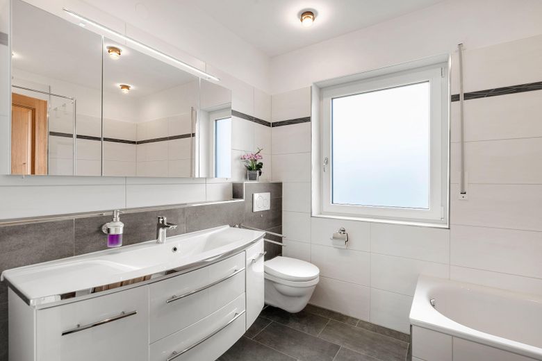 Badezimmeransicht 1