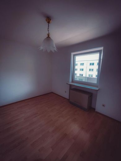 Attraktive 3-Zimmer-Wohnung in Altdorf bei Landshut – Zimmer2
