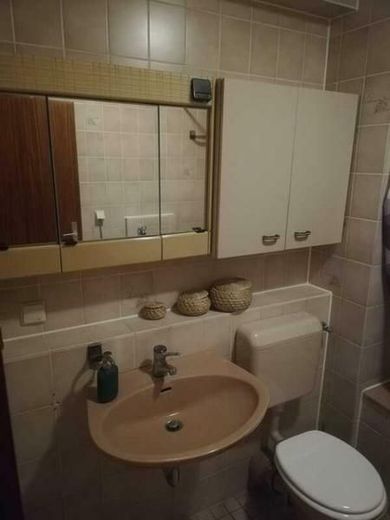 MANNHEIM: Gepflegte1,5-Zimmer-Eigentumswohnung im 4. OG mit Aufzug und Stellplatz – 5-Badezimmer
