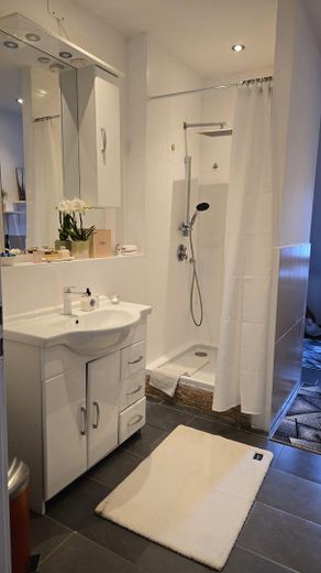 am Herschelplatz: top gepflegte 2 1/2 Zimmer Wohnung im DG – Foto 5