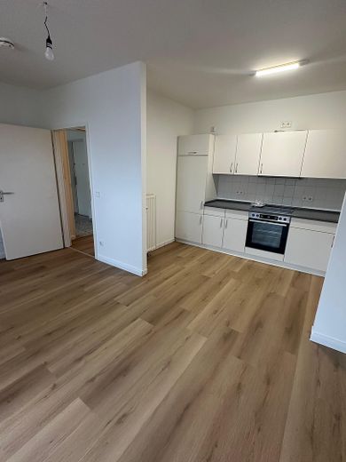 2 habitaciones recién renovadas directamente en la plaza del mercado – Wohnküche