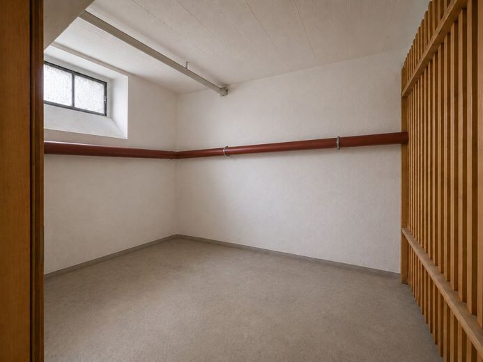 Einmaliges Wohnjuwel! 80 m² Wohnung - Loft-Charakter und 1A Veste-Coburg-Blick! Stellplatz mietbar – Kellerabteil
