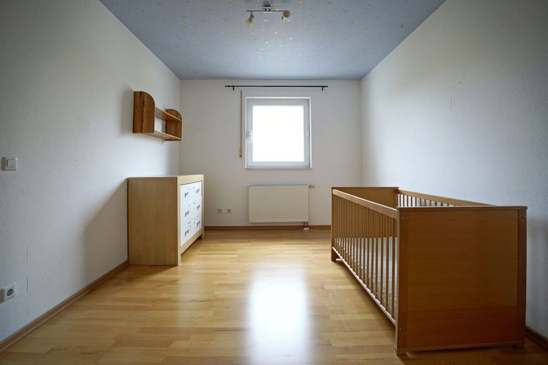Sofort verfügbar: Gut geschnittenes Reihenmittelhaus in Langenhagen - Kaltenweide zu verkaufen! – Kinderzimmer