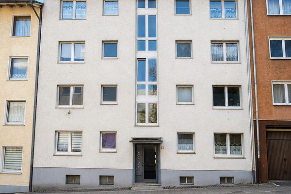 Charmante 2-Zimmer-Wohnung mit Balkon, Tageslichtbad, Einbauküche und Garage in Wuppertal-Barmen