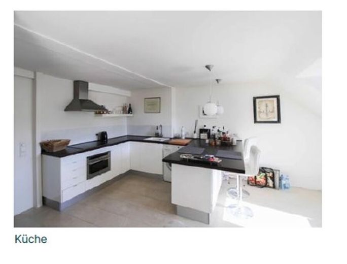 Luminoso apartamento de 2 habitaciones en la última planta con cocina equipada – Braunschweig – Einbauküche