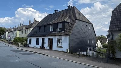 IHR NEUES ZUHAUSE MIT HERRLICHER GARTENOASE – 1784227401_8fa34c4.jpg