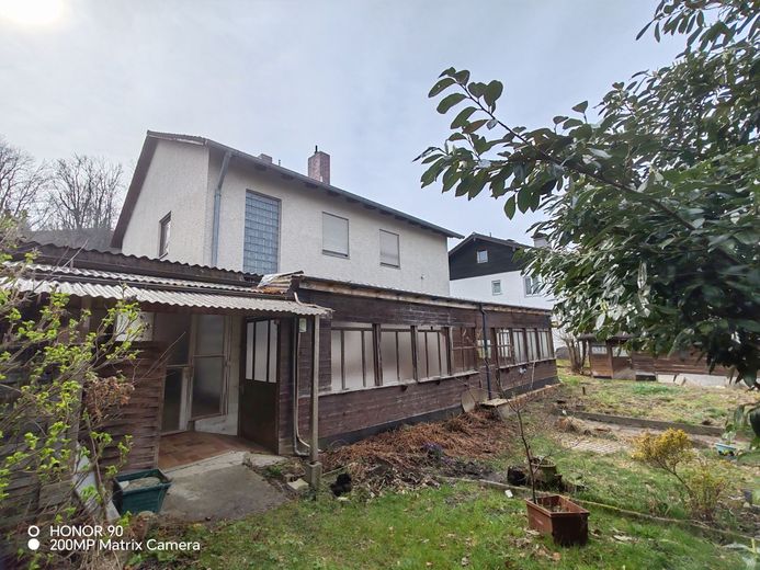 Freistehendes Einfamilienhaus in Kraiburg am Inn – Hausansicht Gartenseite