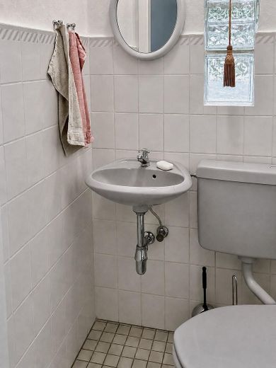 Provisionsfrei: Reihenhaus mit Garten in begehrter Wakenitznähe – Gäste-WC im EG