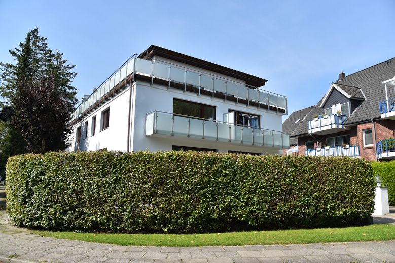 Liebevoll möblierte 2 Zimmer Wohnung mit Balkon ab sofort – Foto 7