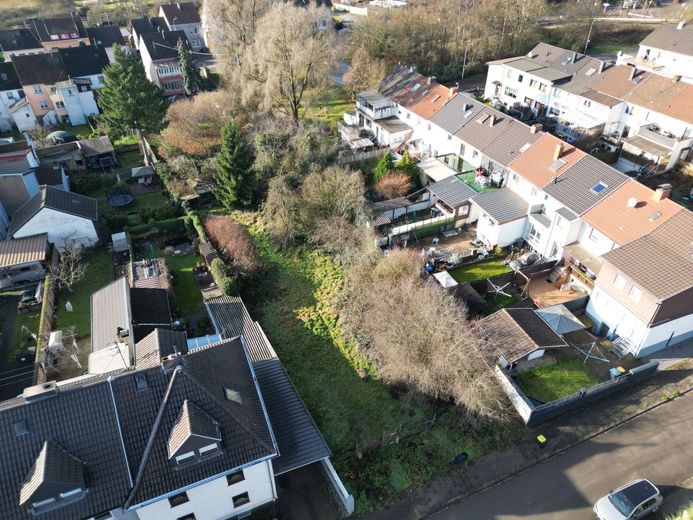 Großzügiges Baugrundstück mit Entwicklungspotenzial in Saarlouis-Roden – Bild 7