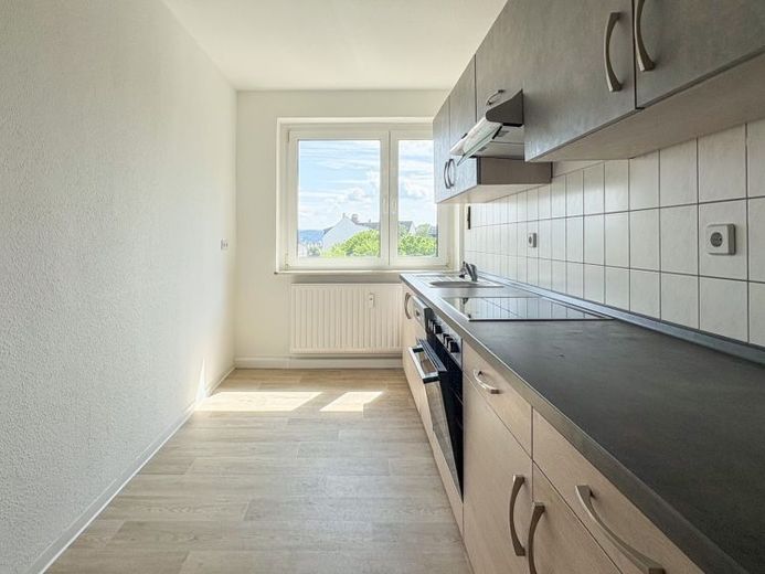 Dein neues City-Home mit Einbauküche – einziehen & durchstarten! – Foto 1