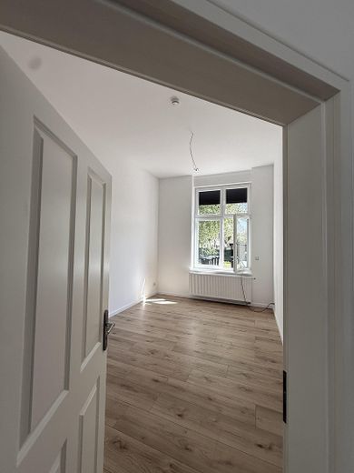 Erstbezug nach Sanierung – Stilvolle 4-Zimmer-Altbauwohnung mit 126 m² – Schlafzimmer (2)
