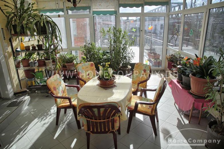 18620 HomeCompany Dresden Möbliert/Furnished 2-Zimmer Apartment mit Terrasse und Wintergarten in Dresden-Neustadt max. 2 Personen – 9738159977c7dcef56e5dc01a46bb7ebdec30f33.jpg