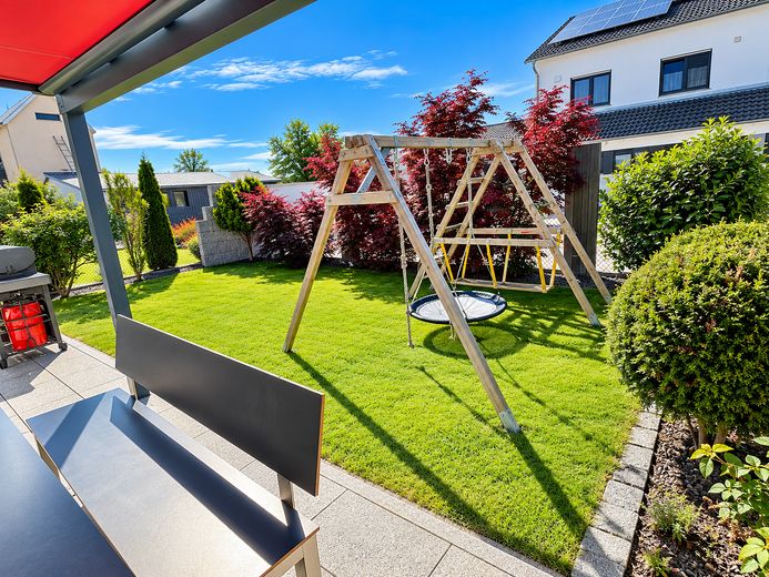 Moderne Doppelhaushälfte in Postau – 137 m² mit Garten, Terrasse & Garage – Foto 6