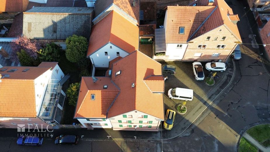 Top Investment, gepflegtes Mehrfamilienhaus in Wörth am Main – Ansicht von oben